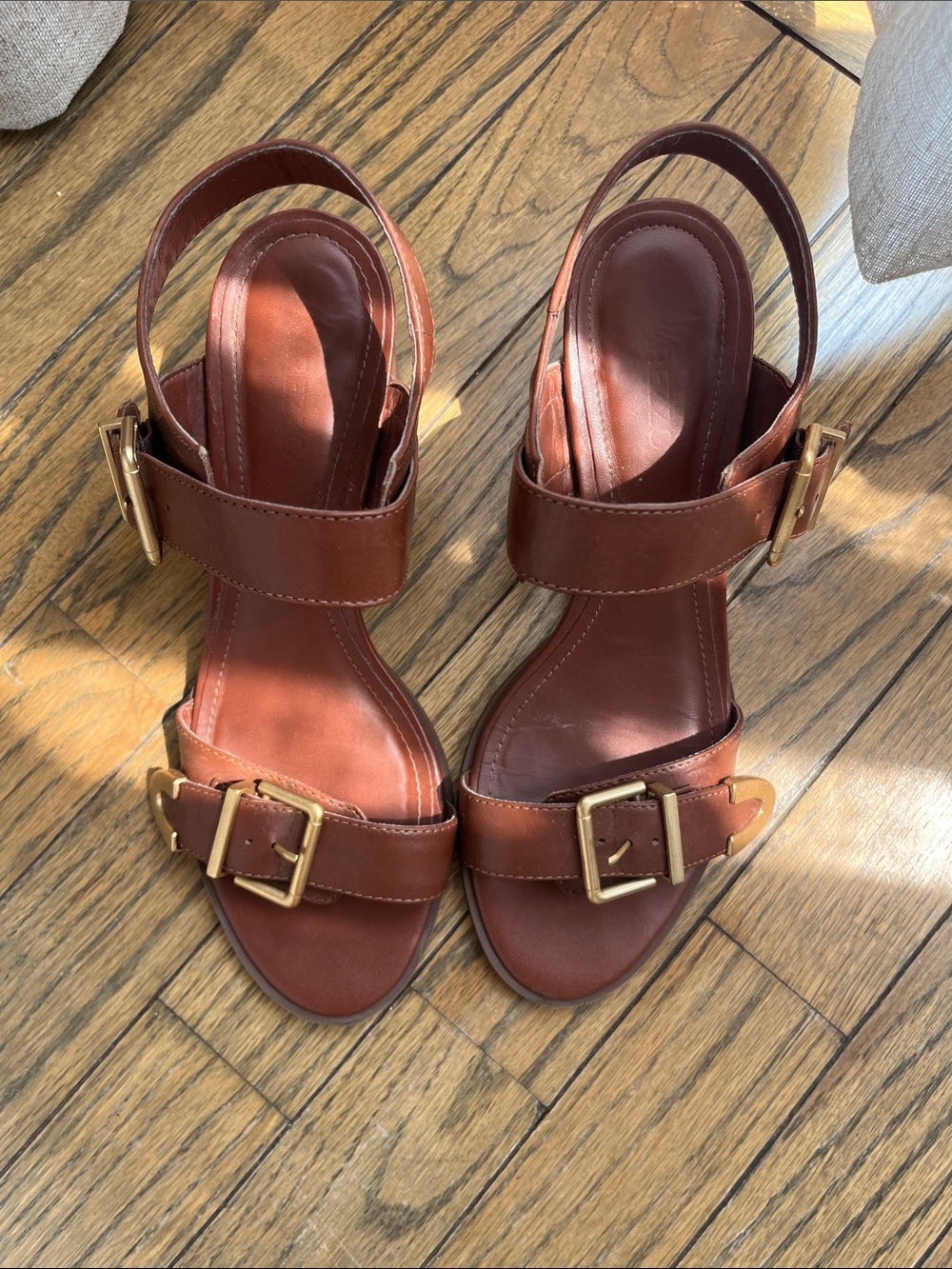 Block heel brown leather sandals